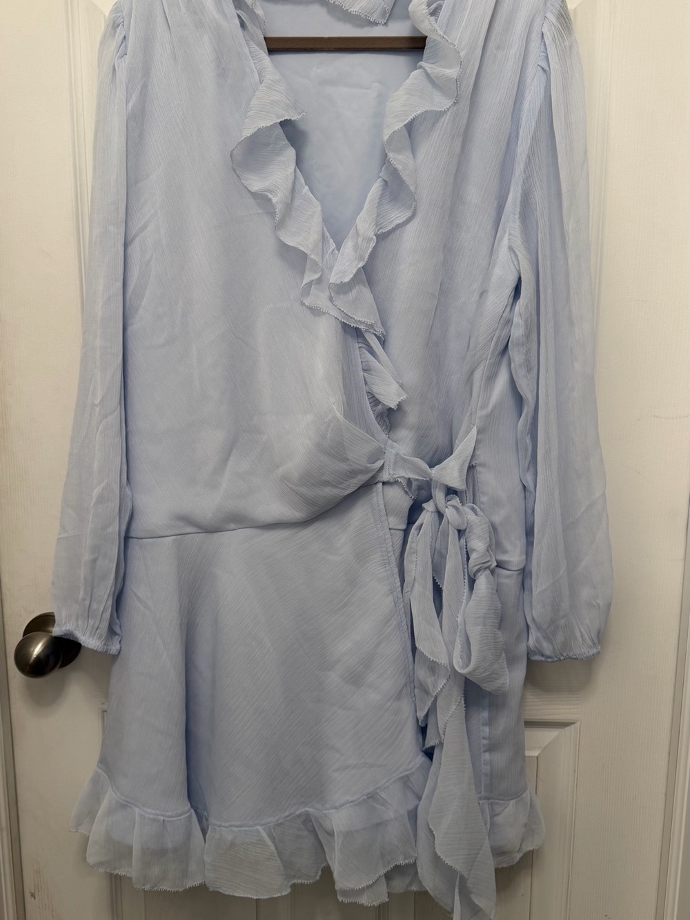 Abercrombie & Fitch Long-Sleeve Plunge Wrap Mini Dress – Light Blue
